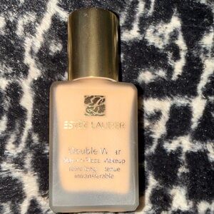 Estee Lauder Double Wear Foundation - 3N2 used one time. In excellent condition
